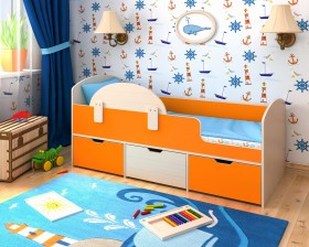 Кровать Малыш-мини с бортиком Дуб молочный/Оранжевый в Алдане - aldan.katalogmebeli.com | фото