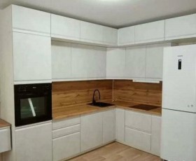 Модульная кухня Бруклин 2.4 x 2 м (Бетон белый) в Алдане - aldan.katalogmebeli.com | фото 15